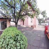 Stefan cel Mare- Parcul Circului/ vila 7 camere, curte 200mp